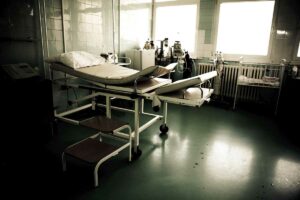 Povertà sanitaria in Italia: quando curarsi è un lusso Povertà sanitaria in Italia: quando curarsi è un lusso