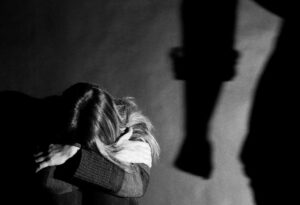 Violenza di genere: l’urgenza sociale ed economica che non si può ignorare Violenza di genere: l’urgenza sociale ed economica che non si può ignorare